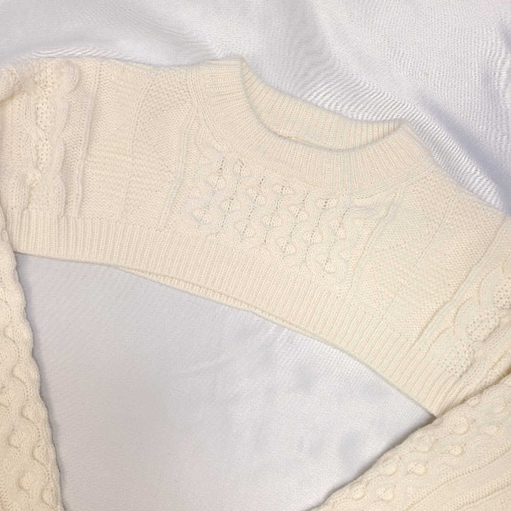 Drop shoulder crop pullover knit sweater size S